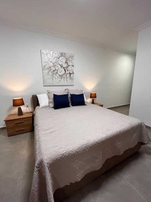 3 Bedroom Seaside Luxury Accommodation - Sleeps 8 San Pawl il-Baħar Extérieur photo