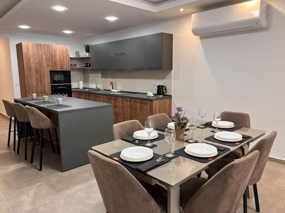 3 Bedroom Seaside Luxury Accommodation - Sleeps 8 San Pawl il-Baħar Extérieur photo